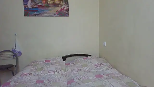 QueenMomyS online show from January 17, 9:33 pm