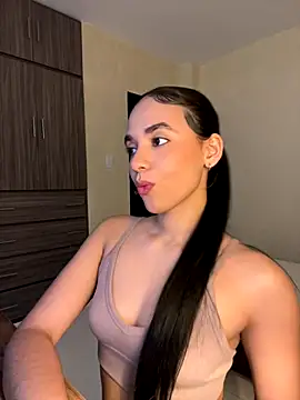 Capricho 01 online show from October 25, 6:48 pm