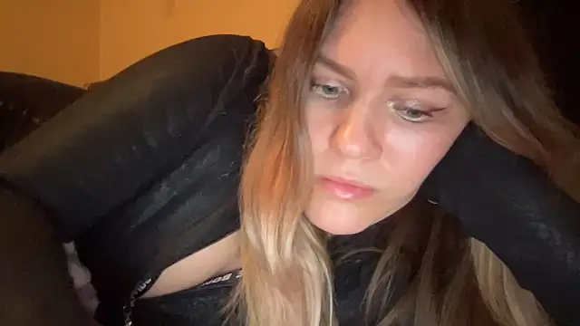 Milysoren online show from February 14, 6:43 pm