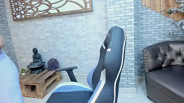 Alisonn Doll online show from October 20, 12:41 pm