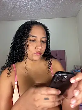 Snapshot of jesicamonroe44 chatting on October 22, 12:54 pm jesicamonroe44 online show from October 22, 12:54 pm