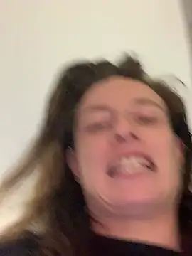 GoldenPussy1329 online show from February 6, 10:02 pm