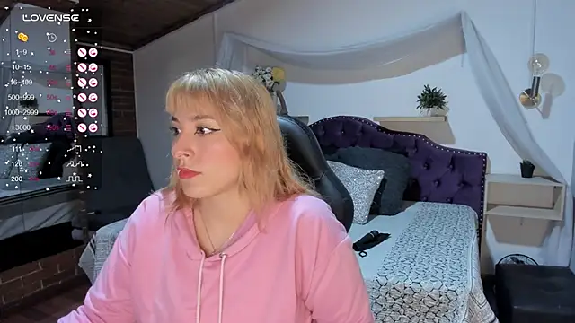 sophialyh 1 online show from September 30, 1:06 pm