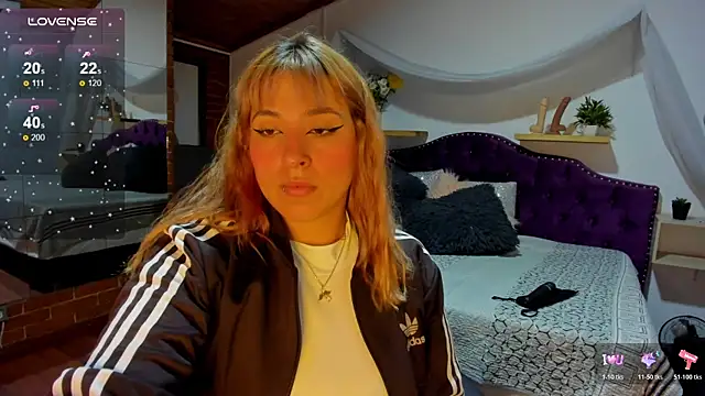 sophialyh 1 online show from October 20, 12:52 pm