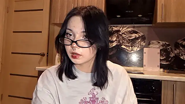 Beeping Creature online show from March 2, 8:26 pm