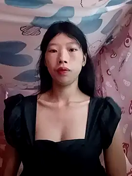 Snapshot of Khanhu_xx chatting on October 14, 4:04 am Khanhu xx online show from October 14, 4:04 am