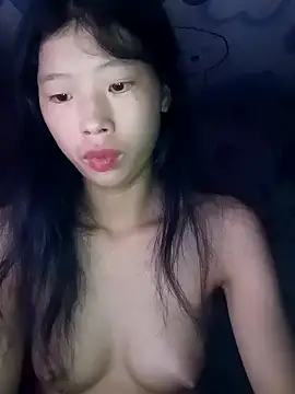 Snapshot of Khanhu_xx chatting on October 27, 2:45 pm Khanhu xx online show from October 27, 2:45 pm