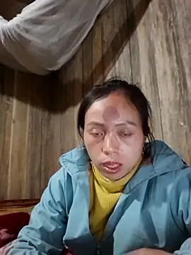 Tuyet xx online show from November 25, 1:24 pm