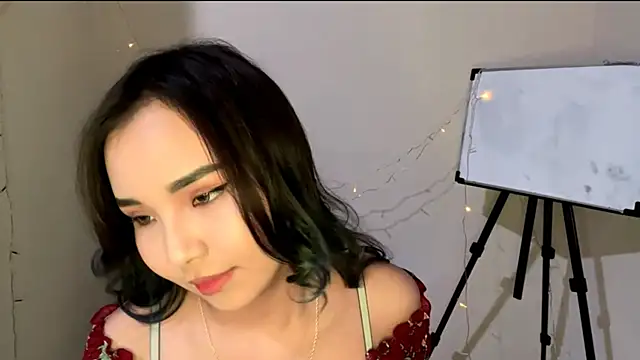 CarollFalick online show from December 5, 1:01 pm