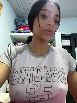 miluwatson online show from February 7, 4:27 am