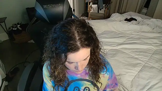ClaireZX online show from October 10, 11:26 am