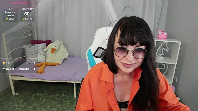 LindaRomero online show from October 5, 9:25 am