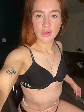 Cherry-L-28 online show from December 5, 9:27 pm