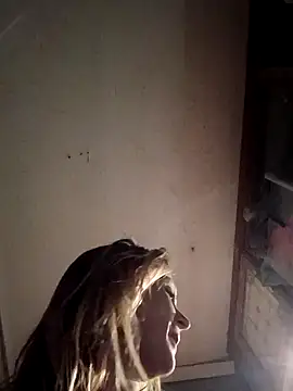 Queen2454 online show from April 10, 6:52 am