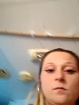 Queen2454 online show from March 31, 12:43 am