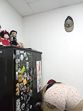 rojita-rojita online show from October 31, 12:01 am