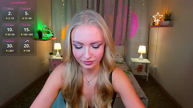 TessaGrays online show from February 13, 2:30 pm