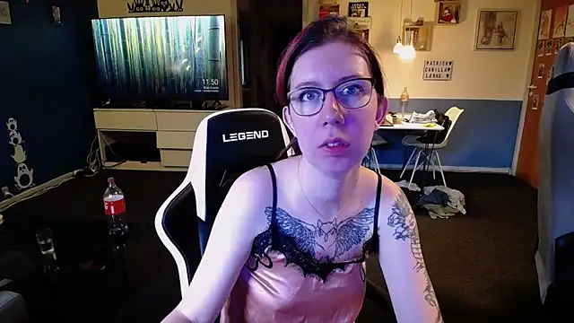 TattooedGirls online show from November 1, 10:52 am