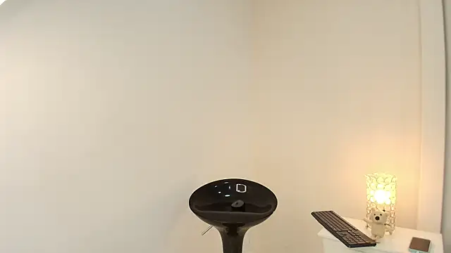 NatashaTaylor online show from November 9, 7:48 am