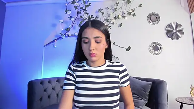 cloe taylor   online show from November 3, 8:02 pm