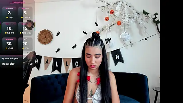 cloe taylor   online show from October 10, 3:22 am