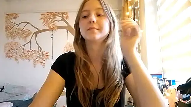 CarynFlaryn online show from October 9, 4:49 am