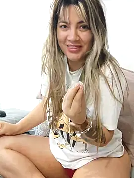 Zoe riivas online show from March 23, 1:06 pm