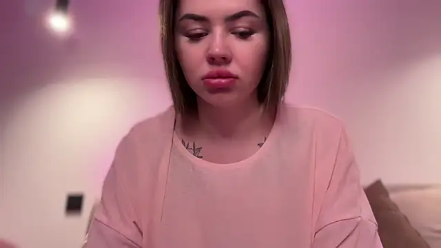 Snapshot of AlmaryKim chatting on September 21, 9:24 pm AlmaryKim online show from September 21, 9:24 pm