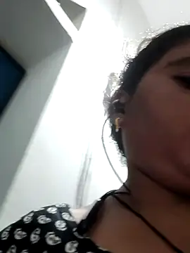 Monalisa22y online show from October 22, 4:56 pm