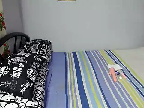 lady fingertips online show from February 22, 7:59 pm