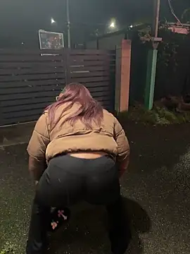 nanaisbackk online show from November 20, 7:48 pm