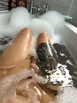 Victoria6989 online show from October 5, 4:45 pm