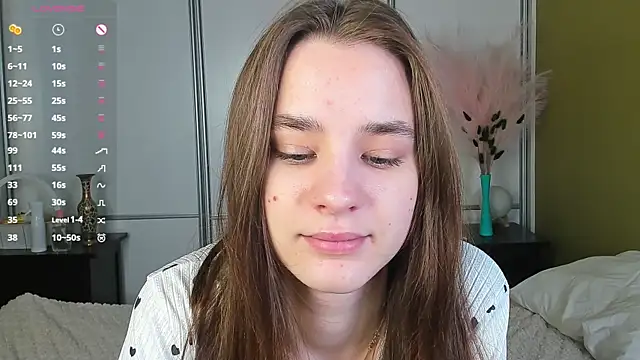 JinnyMcie online show from April 15, 8:48 am