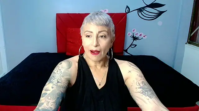 Charlotte  Gray online show from October 22, 12:32 pm