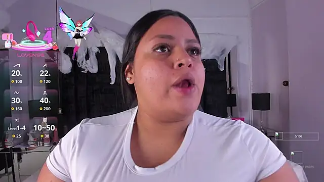 MayaCurvy online show from October 28, 4:07 am