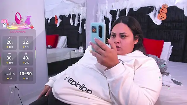 MayaCurvy online show from October 21, 4:38 am