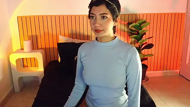 emma web  online show from June 9, 12:04 pm