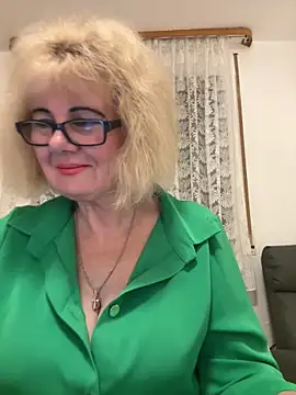 BoloshkaBlonda online show from November 29, 7:40 pm