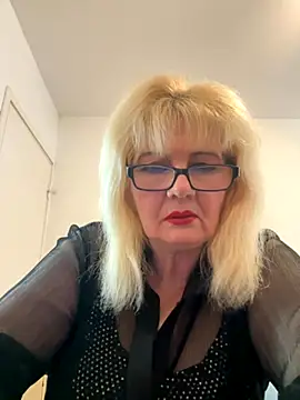 BoloshkaBlonda online show from October 4, 3:38 pm