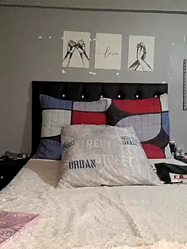 Snapshot of Jessy_B69 chatting on October 29, 12:20 pm Jessy B69 online show from October 29, 12:20 pm