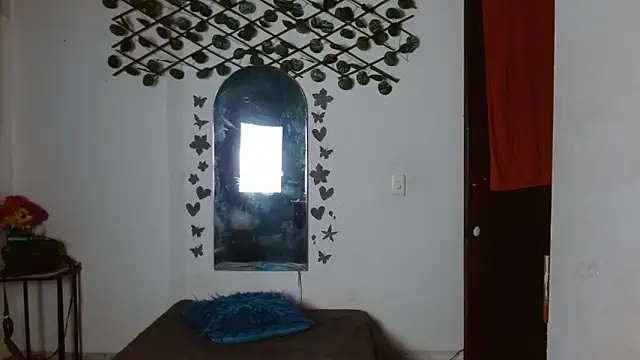 Ebony luna online show from March 27, 7:25 pm