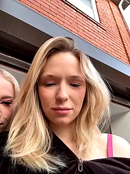 RollDolls online show from November 23, 5:32 am