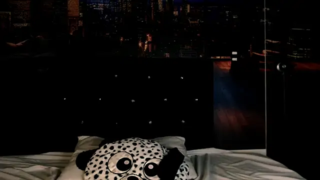 solarboom18 online show from November 24, 8:00 pm