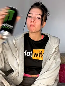 YoungZoexx online show from November 19, 9:53 am