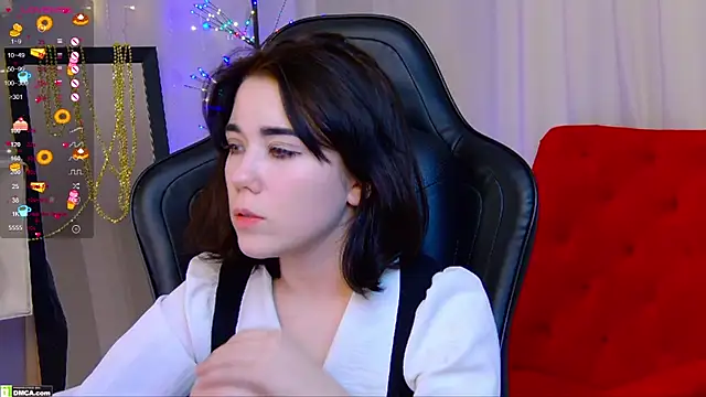 Kelly foox online show from December 15, 11:59 am