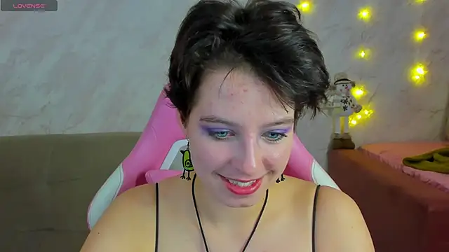 Sara Frayer online show from December 22, 1:09 am