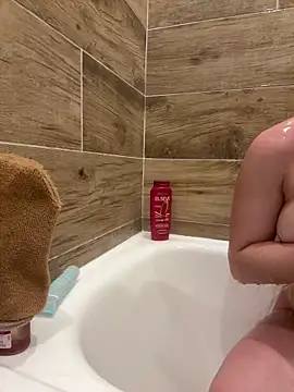 bebecita x online show from December 18, 2:00 pm