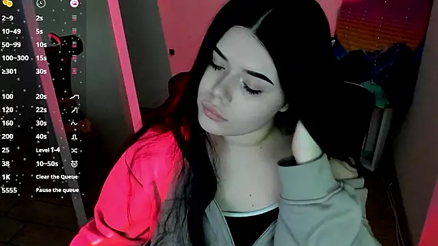 Mona Esty online show from February 22, 9:59 pm