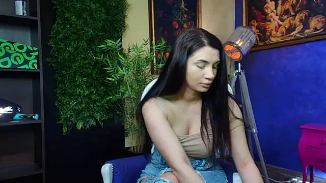 nicolepalmer online show from March 16, 10:30 am