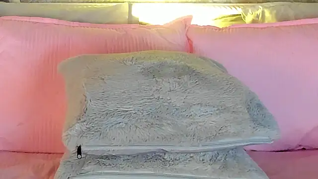  victoriaa  lois online show from November 15, 9:16 pm